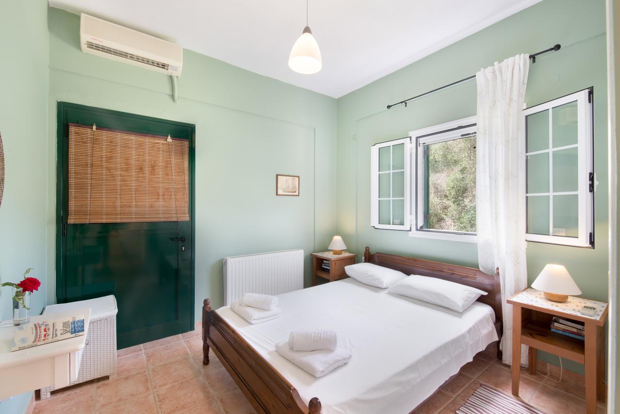 Elias Appartments Longos  Экстерьер фото